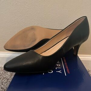 Size 8 1” black heels